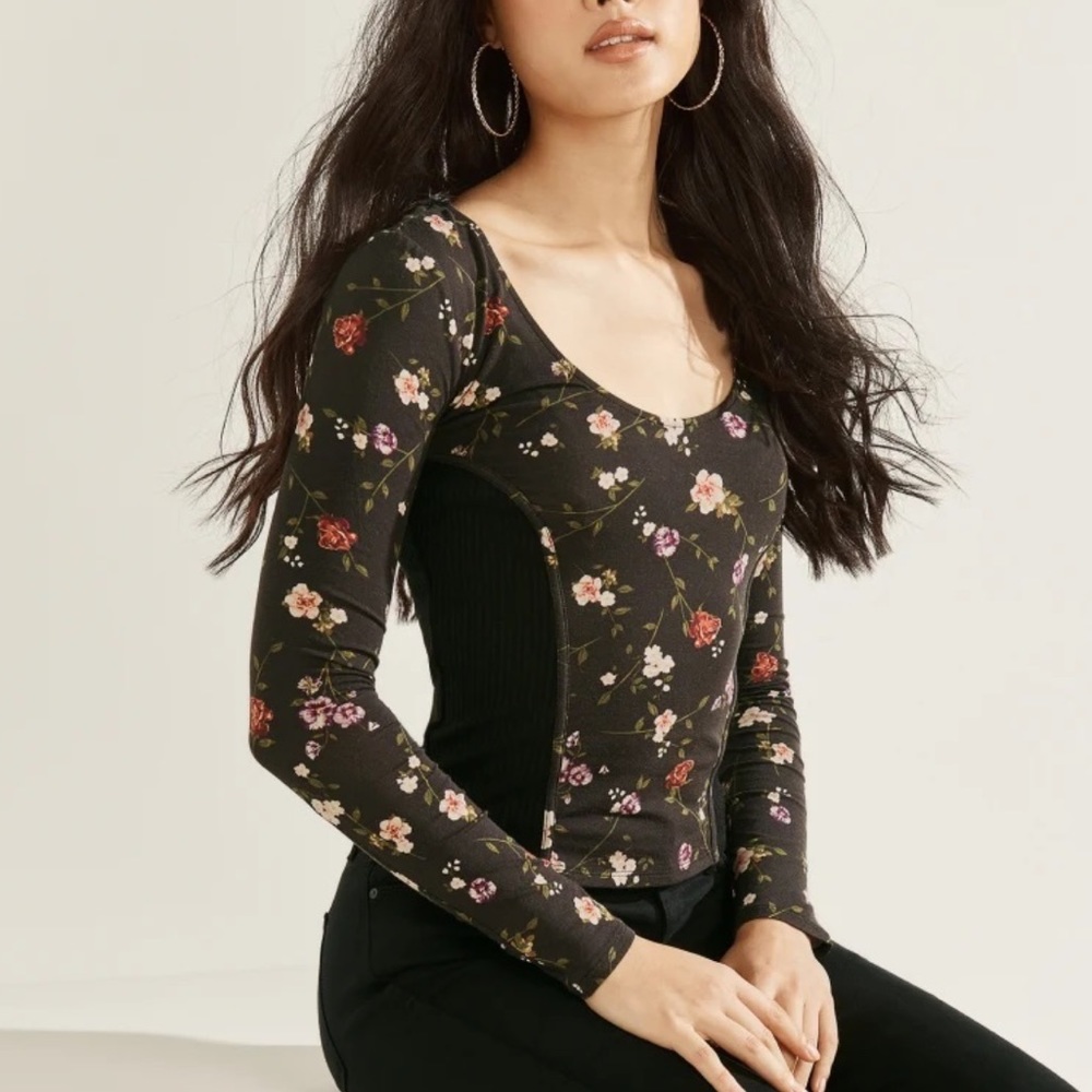 Guess top size XS